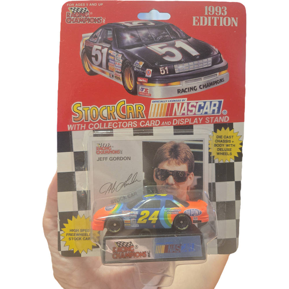 Jeff Gordon #24 DuPont Racing Champions 1993 Edition 1:64 Diecast
